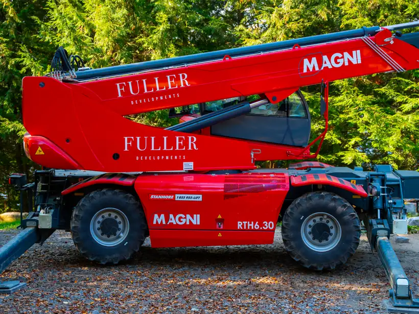 Fuller telehandler working on site